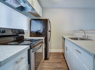 3530 Victoria Park Rd #215, Jacksonville, FL 32216