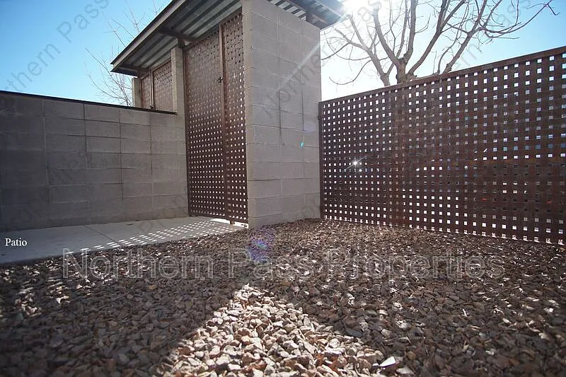 Building Photo - 6262 Woodrow Bean #2
