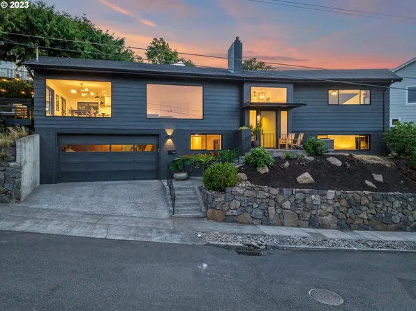 7917 SW Burlingame Ave, Portland, OR 97219