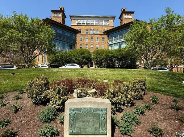 2425 L St NW APT 431, Washington, DC 20037