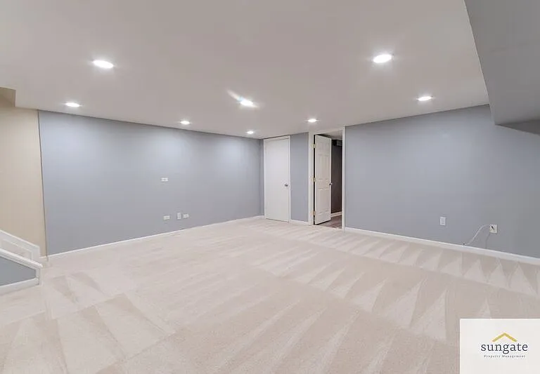945 Stormont Cir — Photo 25