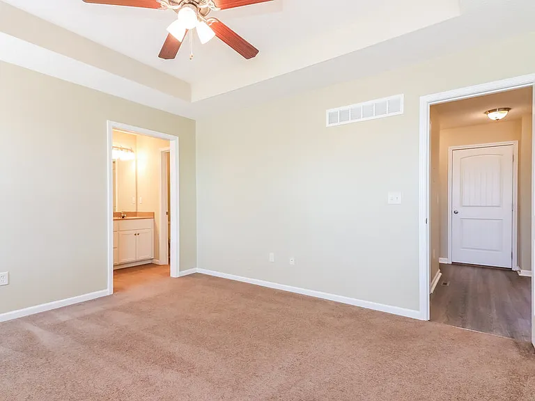 702 Hibiscus Cir — Photo 9