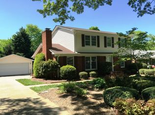 608 Meade Dr, Greensboro, NC 27410