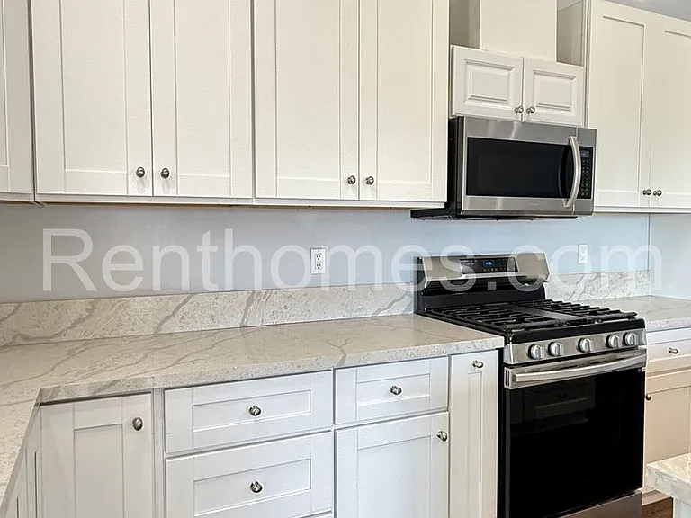 1410 Shoshone St — Photo 11