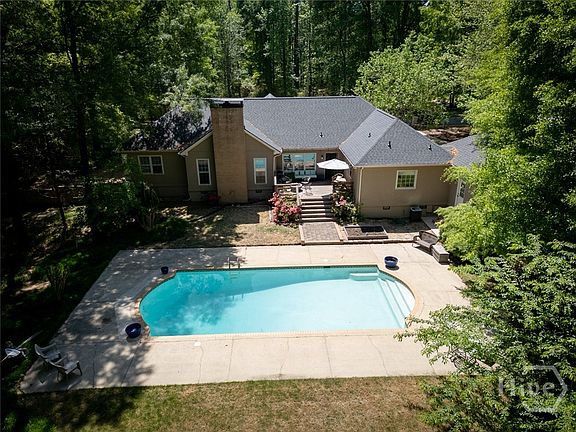 3rd image of 1020 Ferncreek Drive