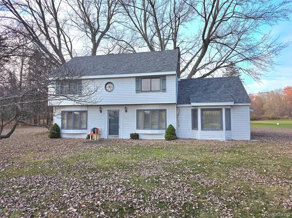 1670 S Channel Dr, Harsens Island, MI 48028