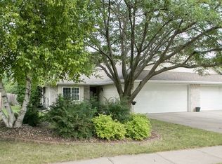 230 Stephans St, Tiffin, IA 52340