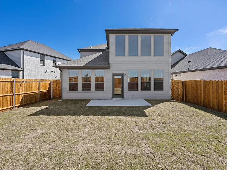 102 Travine Dr — Photo 24