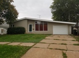 408 W Broadway St, Coleridge, NE 68727