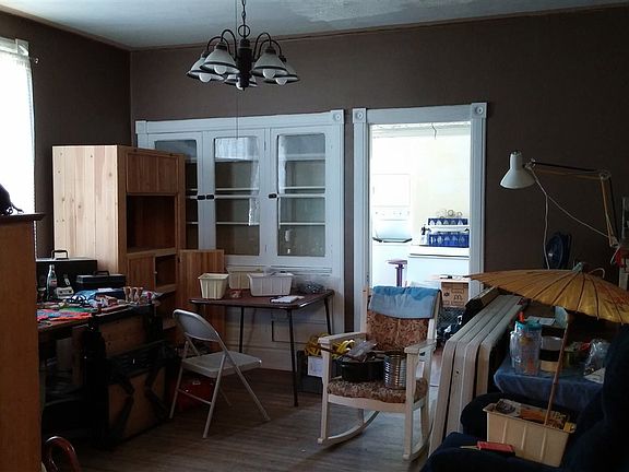 4th image of 213 W Knox Ave