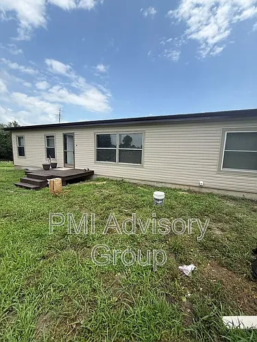 8240 SE Green Rd Photo 1