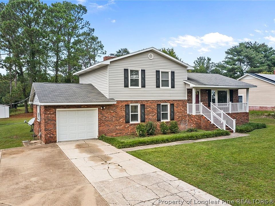 3680 Golfview Rd, Hope Mills, NC 28348 Zillow