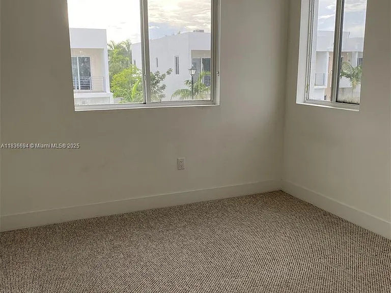 7231 NW 103rd Path — Photo 5