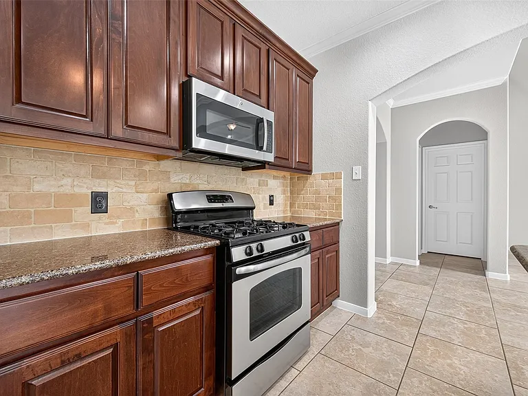 50 Vershire Cir — Photo 17