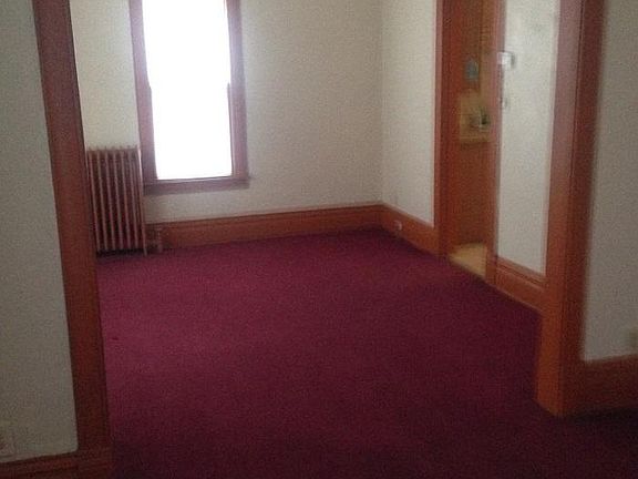 4th image of 2927 Dupont Ave N