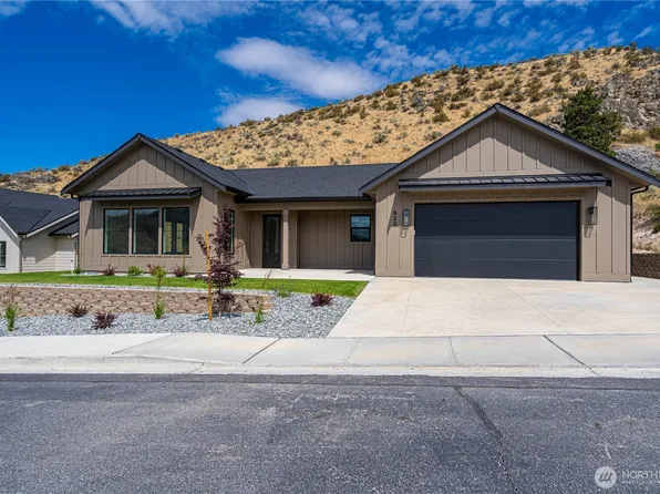 922 Long Drive, Chelan, WA 98816