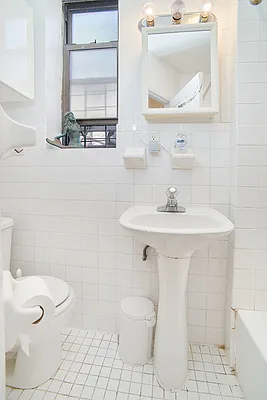 Rented by Keller Williams NYC | media 9