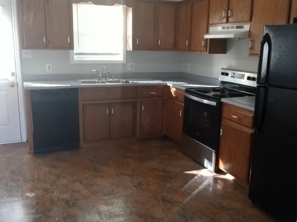 542 Hickory Rd, Lawrenceburg, KY