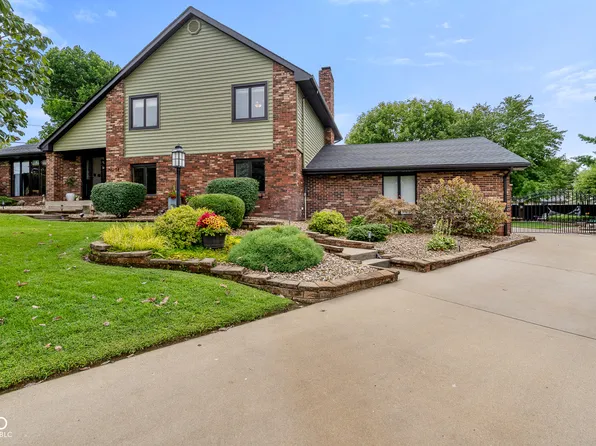 1411 Stadium Dr, Seymour, IN 47274