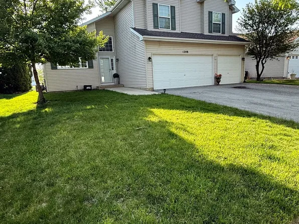 1208 Betty Dr, Plainfield, IL 60586