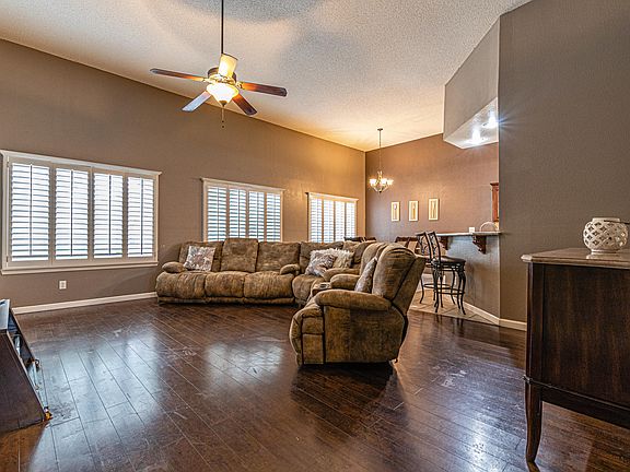 3rd image of 3641 Tierra Vergel Dr