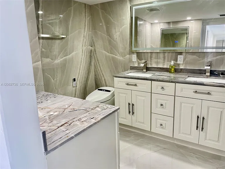 300 Three Islands Blvd #603 — Photo 12