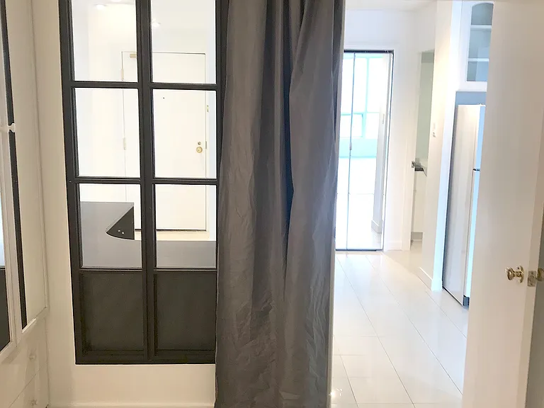 92 King St E #1402 — Photo 9