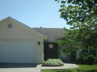 107 Pebblebrook St, Grain Valley, MO 64029