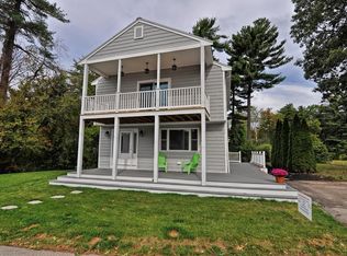 54 Mirror Lake Ave, Norfolk, MA 02056
