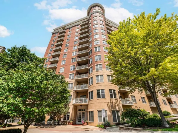 360 West Washington Avenue #1205, Madison, WI 53703