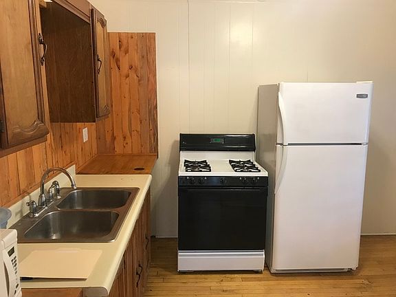 2nd image of 1348 W Cornelia Ave APT 2