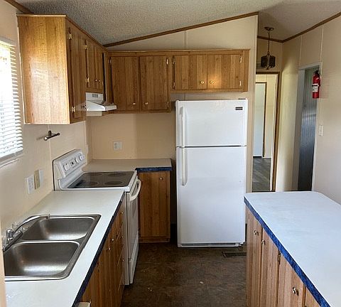 3rd image of 20-103 Misty Ln #79