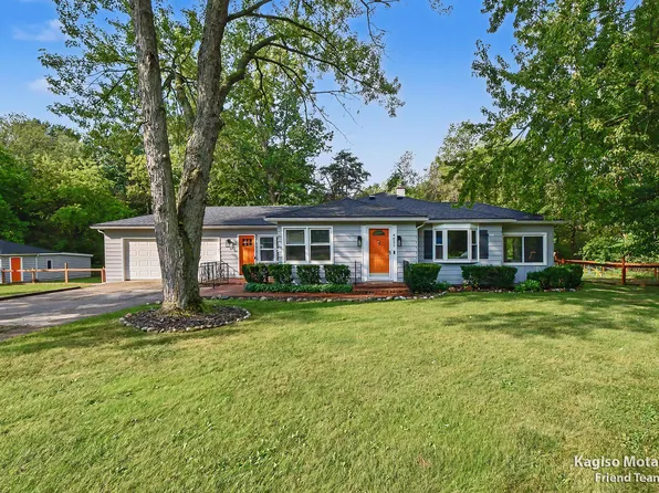 4621 Whitneyville Ave SE, Ada, MI 49301