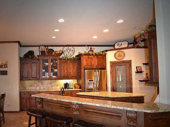 Additional Bar Area Seating