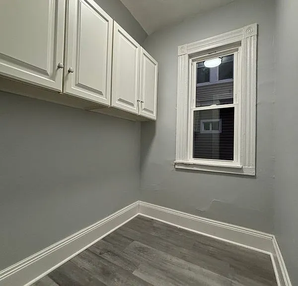 1158 Howard Ave #1 — Photo 6