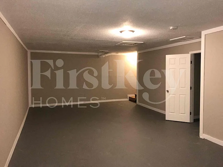 1023 Park Gate Pl — Photo 12
