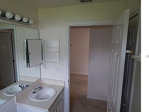 3rd image of 3678 Rollingbrook St