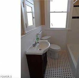 3rd image of 3033 Moss Side Ave