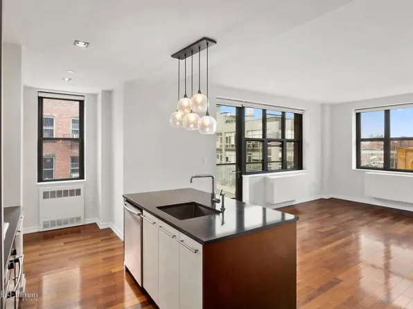 58 Metropolitan Ave APT 3H, Brooklyn, NY 11249