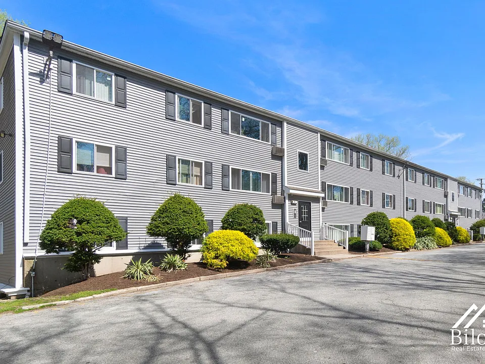 Northfield Manor Apartments
