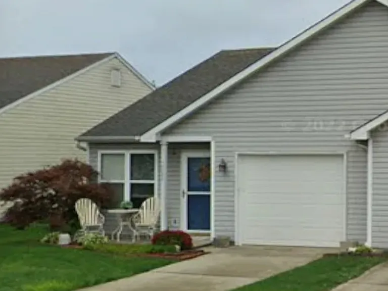 3048 Dowden Dr — Photo 1