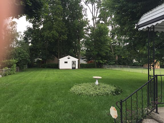 2nd image of 769 Magie Ave