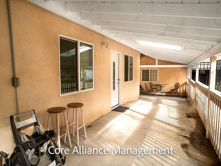 9413 Farralone Ave — Photo 14