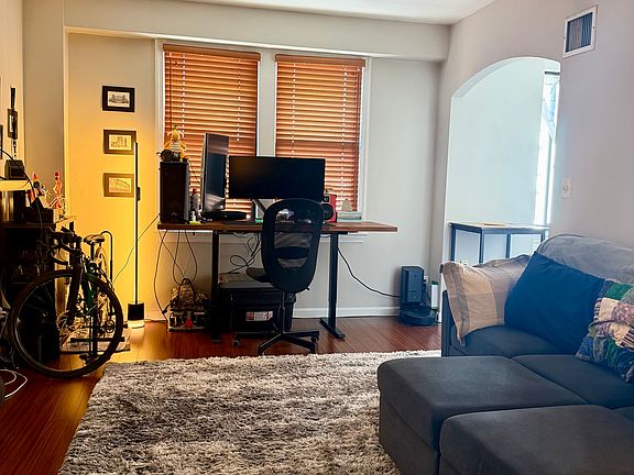 2nd image of 2515 K St NW APT 612