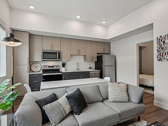 5th image of 820 W 200 S APT 244