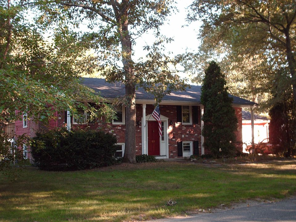 Front Yard with New windows all around