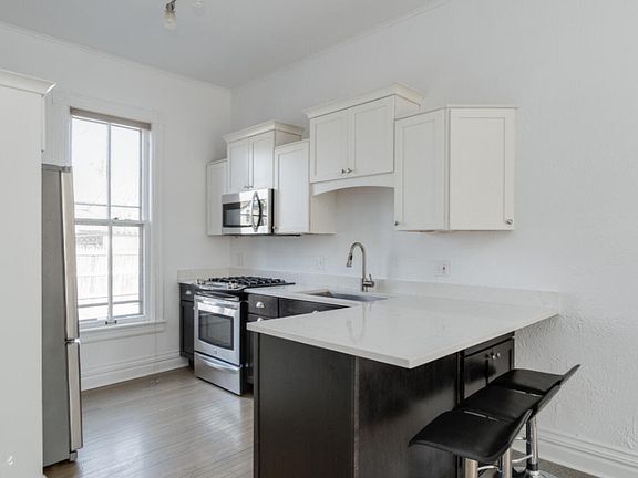 4th image of 212 W Vine St