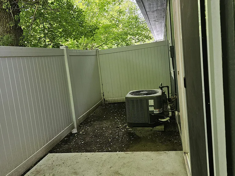 4331 E 8th Ave — Photo 23