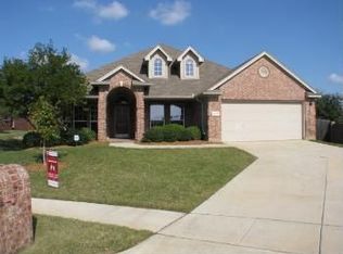 2313 Benwick Dr, Corinth, TX 76210