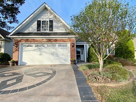 3rd image of 408 Legacy Oaks Cir